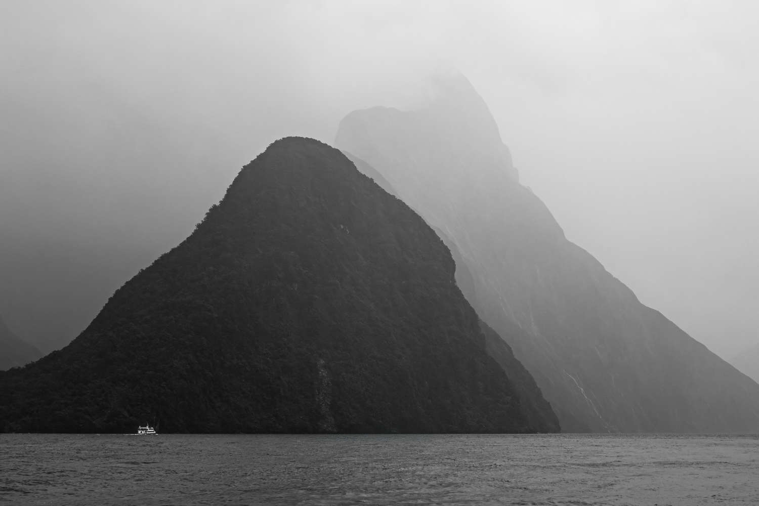 Mitre Mood, Mite Peak